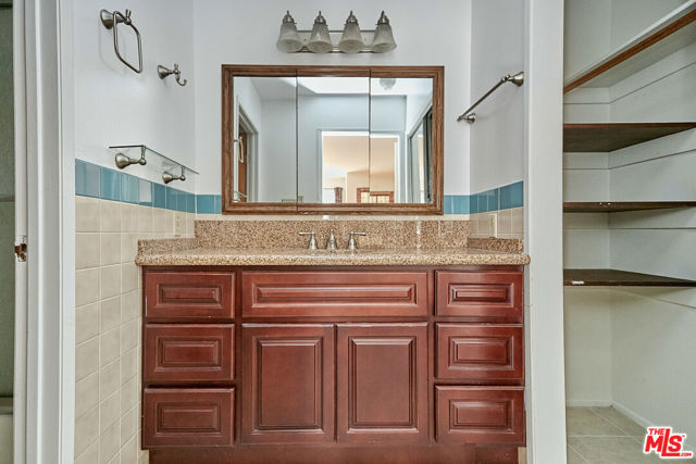 1253 Keniston Avenue, Los Angeles CA: https://media.crmls.org/mediaz/5948ae67-4a72-4fc9-b539-887d49506940.jpg