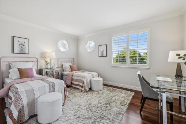910 Governors Bay Drive, Redwood City CA: https://media.crmls.org/mediaz/59490d60-b02f-4885-8510-62f917009082.jpg