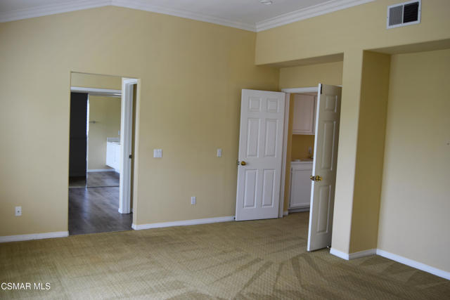 2324 Solway Court, Thousand Oaks CA: https://media.crmls.org/mediaz/594920a4-9e2b-4f58-88b3-cb17d0884c2d.jpg