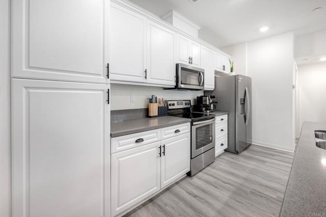 Detail Gallery Image 15 of 34 For 1374 Palo Verde Way, Vista,  CA 92083 - 3 Beds | 2/1 Baths