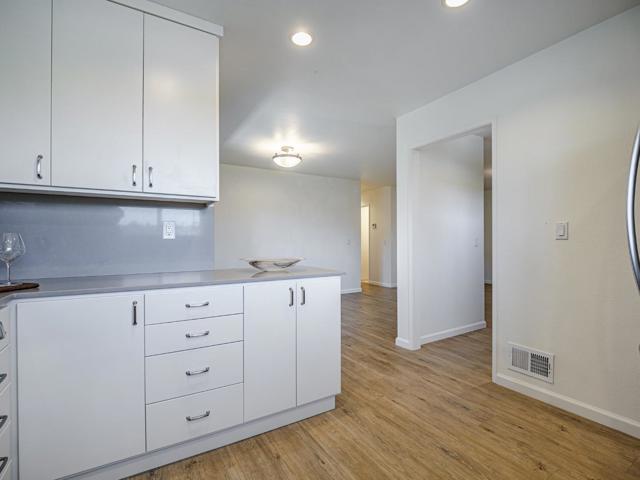 466 Cloudview Drive, Watsonville CA: https://media.crmls.org/mediaz/594c10d2-824f-4b9c-9939-31a24d3065e3.jpg