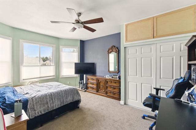 1915 West Street, Oakland CA: https://media.crmls.org/mediaz/594cfeaf-494d-4419-98cd-4bfa320c9265.jpg