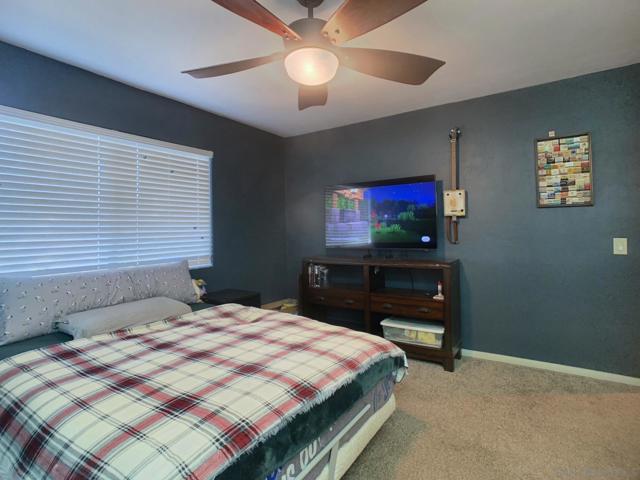 27332 Cool Water Ranch RD, Valley Center CA: https://media.crmls.org/mediaz/594dafe4-2eb4-42c6-869f-eb1af9c1382a.jpg
