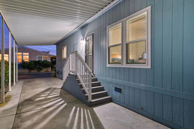 1541 Ortega, Hayward CA: https://media.crmls.org/mediaz/594ddf4c-3da8-4463-aac9-eac7525b5950.jpg