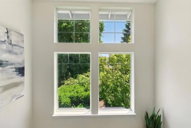 23 Pinnacle Drive, Petaluma CA: https://media.crmls.org/mediaz/594e1f70-53c5-41e8-b9c5-1d1250d6be1d.jpg