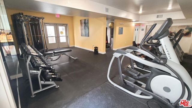 436 S Virgil Avenue, Los Angeles CA: https://media.crmls.org/mediaz/594e582d-348f-4e8f-9c8d-5de12e673191.jpg