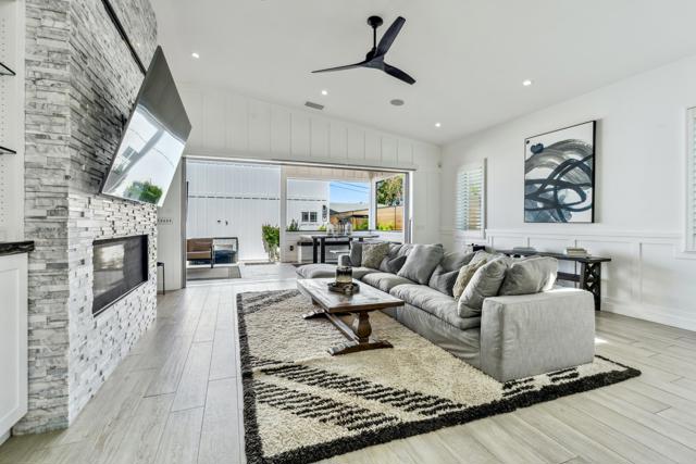 Detail Gallery Image 19 of 46 For 4230 Orchard Ave, San Diego,  CA 92107 - 4 Beds | 4/1 Baths