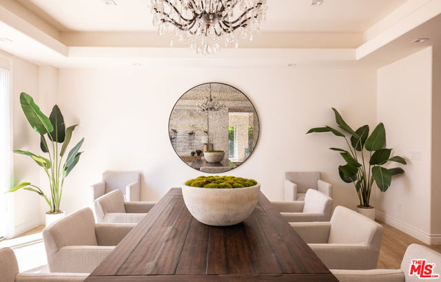 1113 Amherst Avenue, Los Angeles CA: https://media.crmls.org/mediaz/594f072a-fa7a-4a41-b23c-9672e33a5e65.jpg