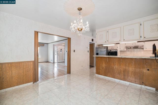 5955 Ralston Ave, Richmond CA: https://media.crmls.org/mediaz/594fe8b0-65ec-4b90-93bf-686148324879.jpg