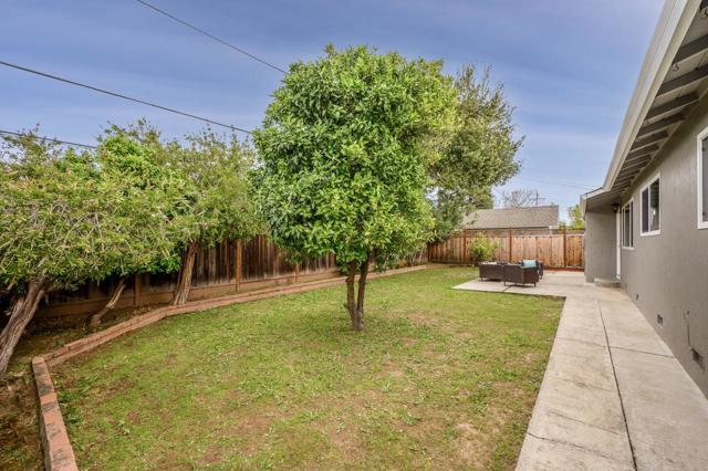 2492 Ottawa Way, San Jose CA: https://media.crmls.org/mediaz/5950471b-8087-4c1d-94d8-290aecfcd3e3.jpg