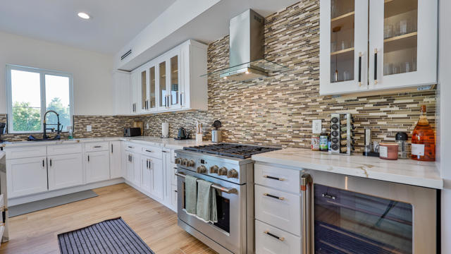 73042 Willow Street, Palm Desert CA: https://media.crmls.org/mediaz/5950f59c-0fd2-4207-b715-bbad6e90010a.jpg