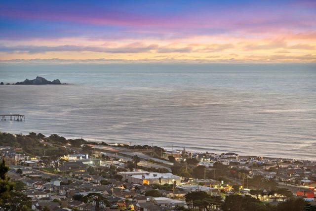 170 Beachview Avenue, Pacifica CA: https://media.crmls.org/mediaz/5951d934-7d1e-49d5-95e2-d6c625079e71.jpg