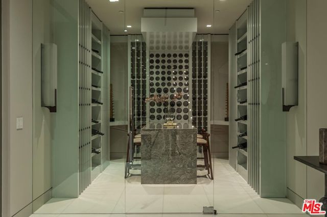 9150 Oriole Way, Los Angeles CA: https://media.crmls.org/mediaz/59524229-9e1a-43d4-80d9-541d2d7f093b.jpg