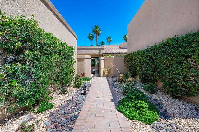 76756 Chrysanthemum Way, Palm Desert, CA 92211