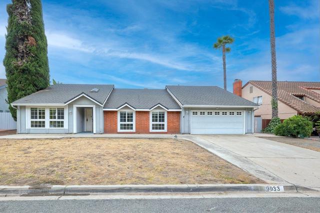 SINGLE STORY HOME IN MT. HELIX!