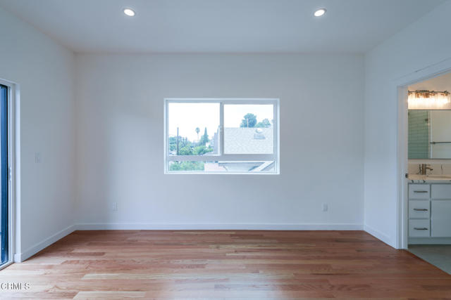 Detail Gallery Image 12 of 16 For 519 1/2 N Avenue 50, Los Angeles,  CA 90042 - 4 Beds | 4 Baths