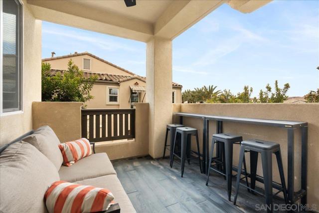5506 San Roberto, San Diego CA: https://media.crmls.org/mediaz/59546d8e-3a30-4a62-9b5a-96cee2fb4019.jpg