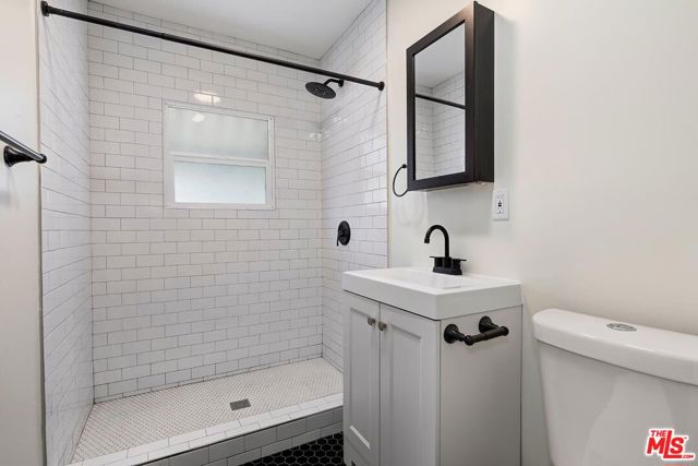 3706 Brunswick Avenue, Los Angeles CA: https://media.crmls.org/mediaz/59575251-9ced-43c5-a67c-26c83e46b3df.jpg