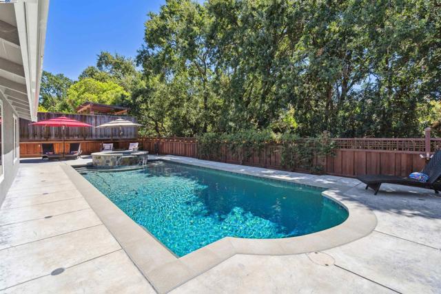 Image 28 of 31 For 1296 Vintner Way