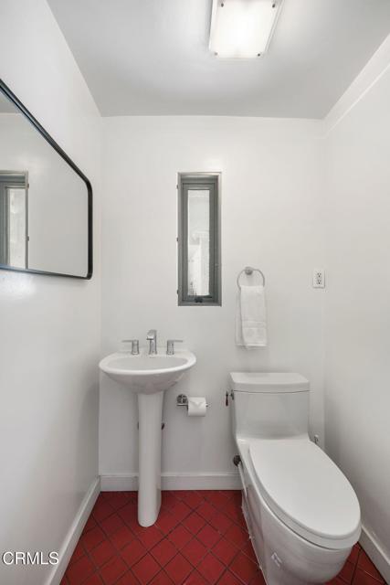 Detail Gallery Image 28 of 47 For 3551 Dixie Canyon Pl, Los Angeles,  CA 91423 - 4 Beds | 3/1 Baths