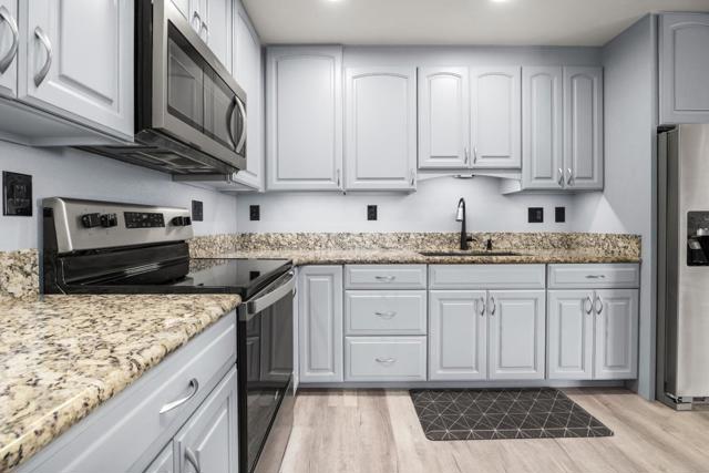 825 Balboa Avenue, Capitola CA: https://media.crmls.org/mediaz/59592701-6e9a-4864-8d0b-1efcefa54728.jpg