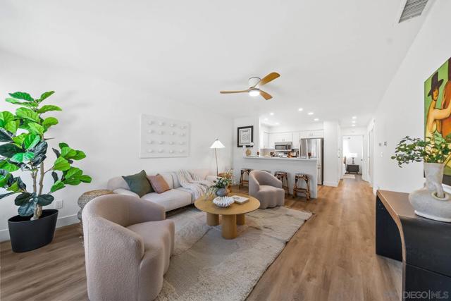 617 Cathy Ln, Cardiff by the Sea, California 92007, 2 Bedrooms Bedrooms, ,1 BathroomBathrooms,Single Family Residence,For Sale,Cathy Ln,250031805SD