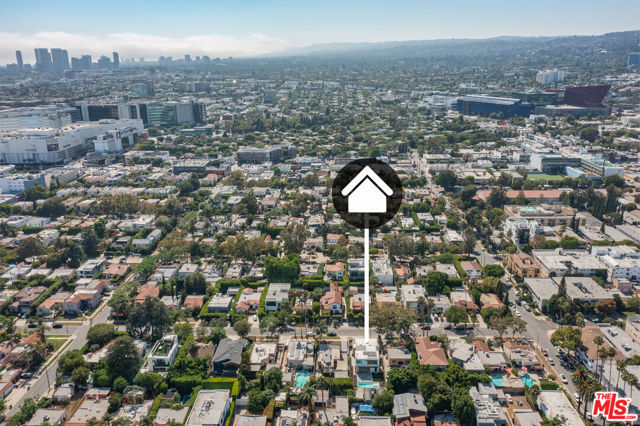 444 N Kings Road, Los Angeles CA: https://media.crmls.org/mediaz/59595d31-bb1d-4f08-a586-86995b35300a.jpg