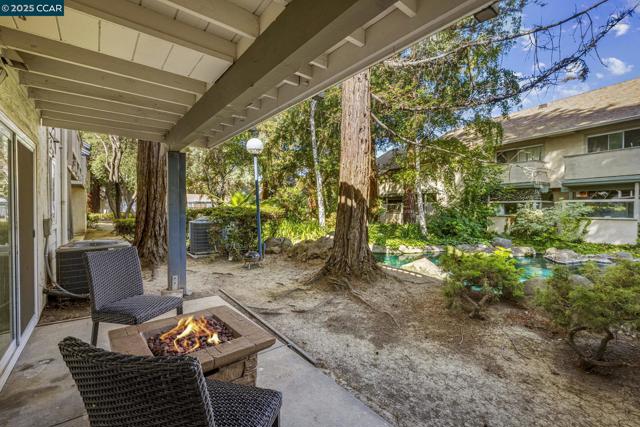 1117 Indian Summer Ct, San Jose CA: https://media.crmls.org/mediaz/59598f05-2871-4a8c-9208-bec00a7931b0.jpg