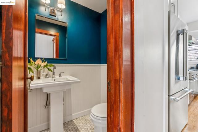 60 Panoramic Way, Berkeley CA: https://media.crmls.org/mediaz/595a3212-0617-4cb2-86da-c45f2740a09a.jpg