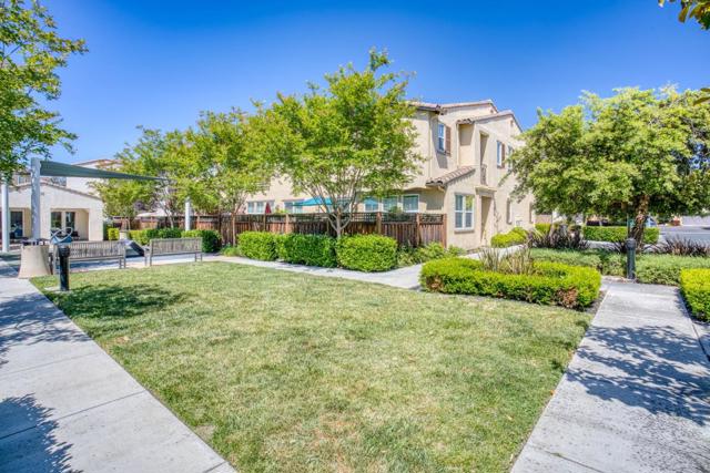 505 Holthouse Terrace, Sunnyvale CA: https://media.crmls.org/mediaz/595b1b0f-a85b-4b80-ba0b-036dc091720f.jpg