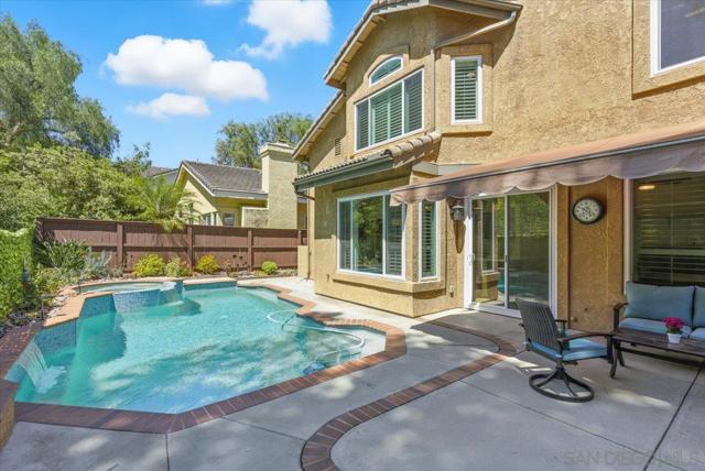 12224 Mulholland Ct, San Diego CA: https://media.crmls.org/mediaz/595bca83-1f3c-4814-913e-1adf7a80ff79.jpg