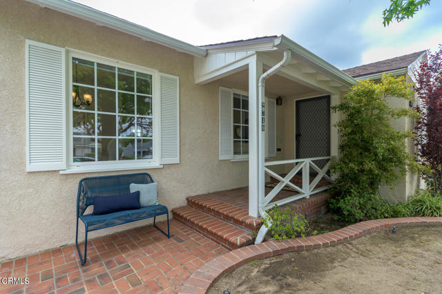 Detail Gallery Image 5 of 55 For 2740 N Myers St, Burbank,  CA 91504 - 3 Beds | 2 Baths