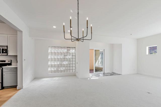 97 E Saint James Street, San Jose CA: https://media.crmls.org/mediaz/595d636e-47e7-4711-8da5-1b7d8cf82fd7.jpg