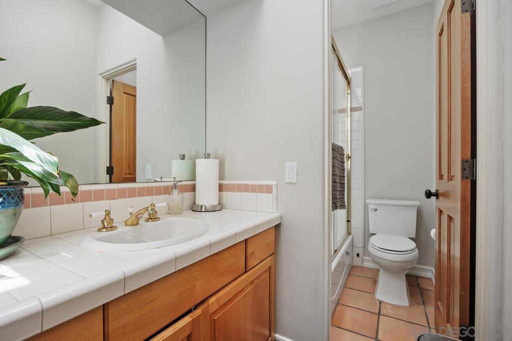 MLS #250035645SD image #26