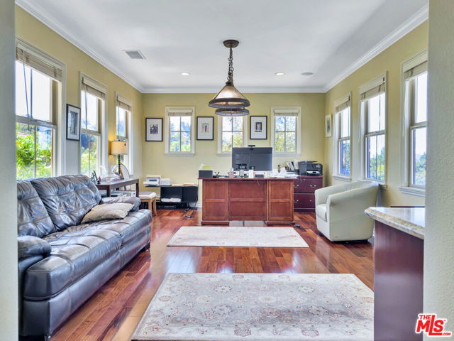 2882 Rainfield Avenue, Westlake Village CA: https://media.crmls.org/mediaz/595e2bae-542a-4cd4-bc28-40dbd6b12bb8.jpg
