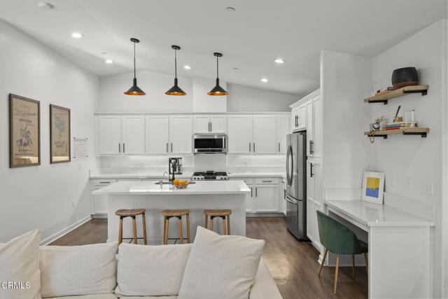 Detail Gallery Image 12 of 34 For 303 N F St #201,  Oxnard,  CA 93030 - 3 Beds | 2 Baths