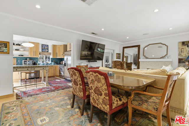 837 Westmount Drive, West Hollywood CA: https://media.crmls.org/mediaz/595f0389-9e65-4354-96c7-764cad9ce4e6.jpg