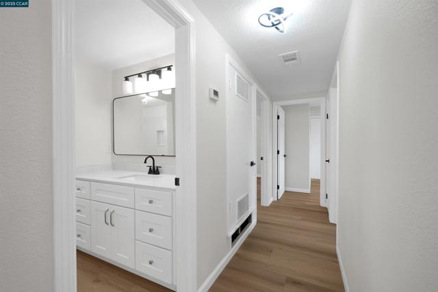 197 Carolos Drive, Pacheco CA: https://media.crmls.org/mediaz/595f1478-92fe-439a-af59-dcb4b2151dee.jpg