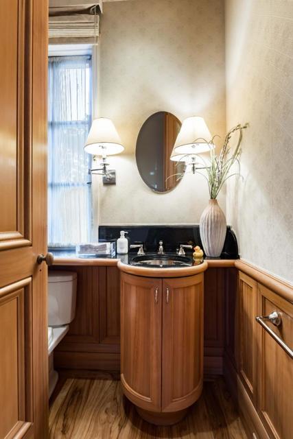 188 Fair Oaks Lane, Atherton CA: https://media.crmls.org/mediaz/595f2bd8-2b62-4f66-8771-a01672fd4008.jpg