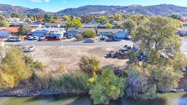 601 Bass Lane, Clearlake Oaks CA: https://media.crmls.org/mediaz/595f4e7b-5c99-4e35-a51c-d160fd0a9555.jpg