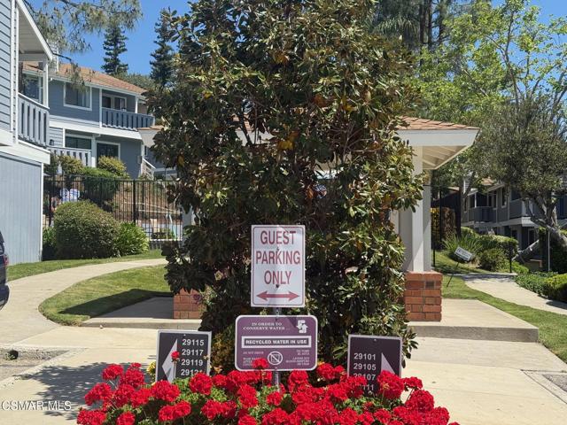 29105 Thousand Oaks Boulevard, Agoura Hills CA: https://media.crmls.org/mediaz/595f83c7-7237-45e5-b9be-28d47637ea44.jpg