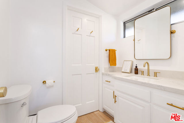 Image 41 of 46 For 19837 Gilmore Street