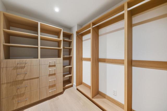 340 Arden Road, Hillsborough CA: https://media.crmls.org/mediaz/59608e97-2acd-404b-9cc3-6ebc5b77c88b.jpg