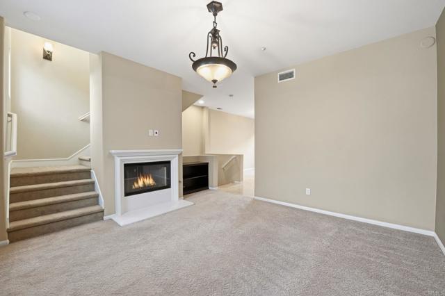 Detail Gallery Image 9 of 26 For 16926 Vasquez Way #86,  San Diego,  CA 92127 - 2 Beds | 2/1 Baths