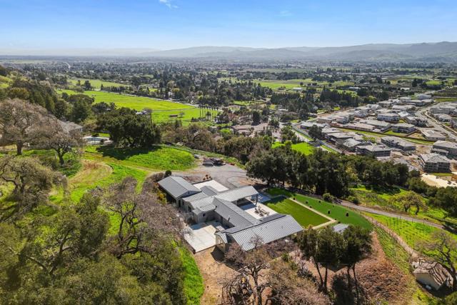 18290 Cochrane Road, Morgan Hill CA: https://media.crmls.org/mediaz/59614bc2-c16f-4352-a065-5e8380e68c8c.jpg