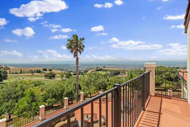 1822 Saint Andrews Court, Milpitas CA: https://media.crmls.org/mediaz/5961e291-793e-4b8b-a7af-130d9611bd83.jpg