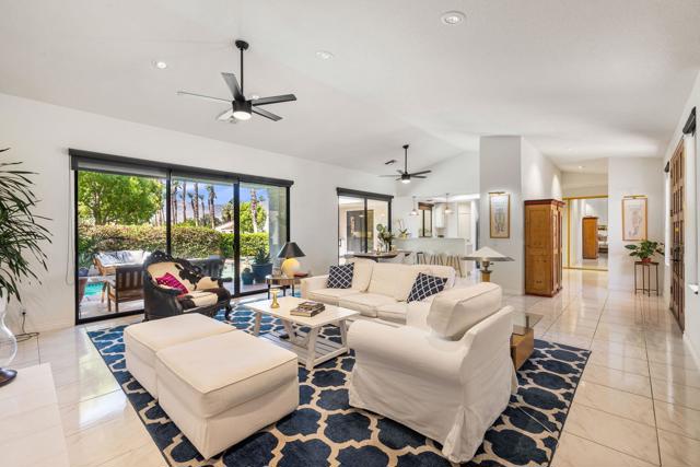 10605 Wimbledon Drive, Rancho Mirage CA: https://media.crmls.org/mediaz/5962d9d1-b54d-4d50-ac45-442c6c4ffa4d.jpg