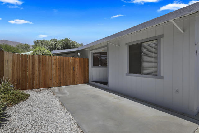 25 Pampas Lane, Palm Desert CA: https://media.crmls.org/mediaz/5962e2f8-f465-439a-b8e6-28a9f4511d85.jpg