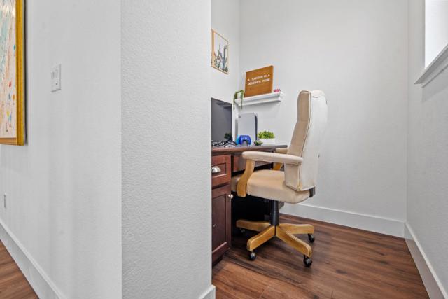 287 Skyview Drive, Marina CA: https://media.crmls.org/mediaz/59643223-a4a2-47ee-a8c0-2b6394626172.jpg