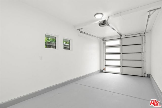 4922 S Centinela Avenue, Los Angeles CA: https://media.crmls.org/mediaz/5964a142-fff1-4c82-8464-333ffcba9365.jpg